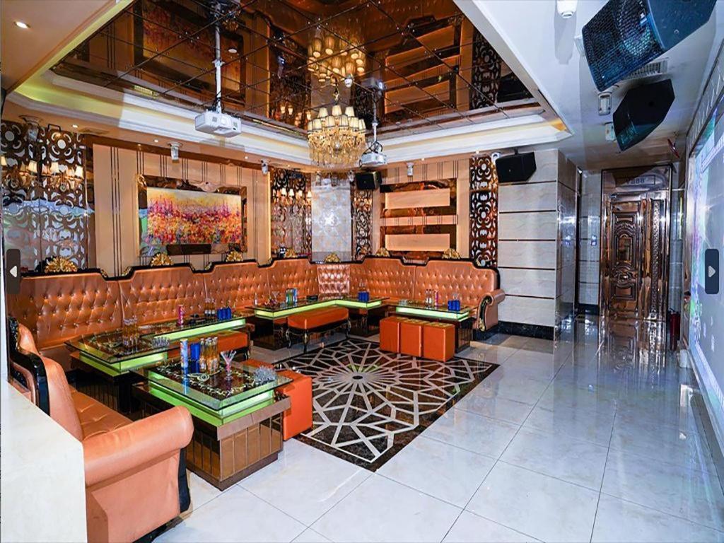 Fenggang Gladden Hotel Tiantangwei Exteriér fotografie