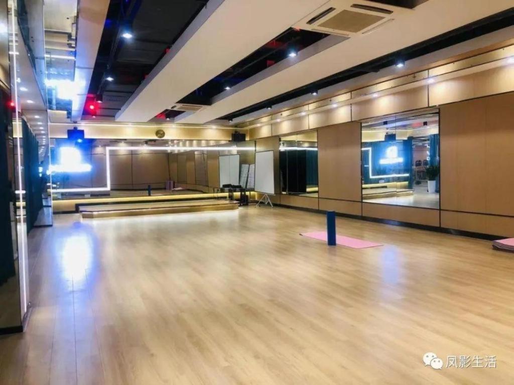 Fenggang Gladden Hotel Tiantangwei Exteriér fotografie