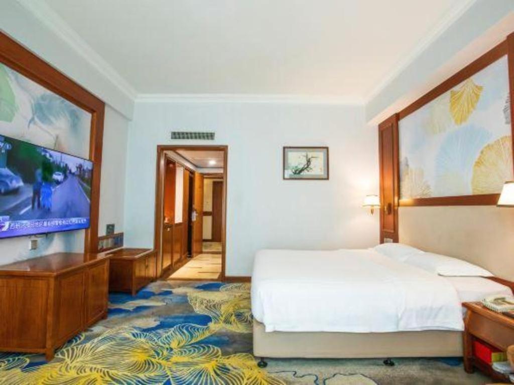 Fenggang Gladden Hotel Tiantangwei Exteriér fotografie