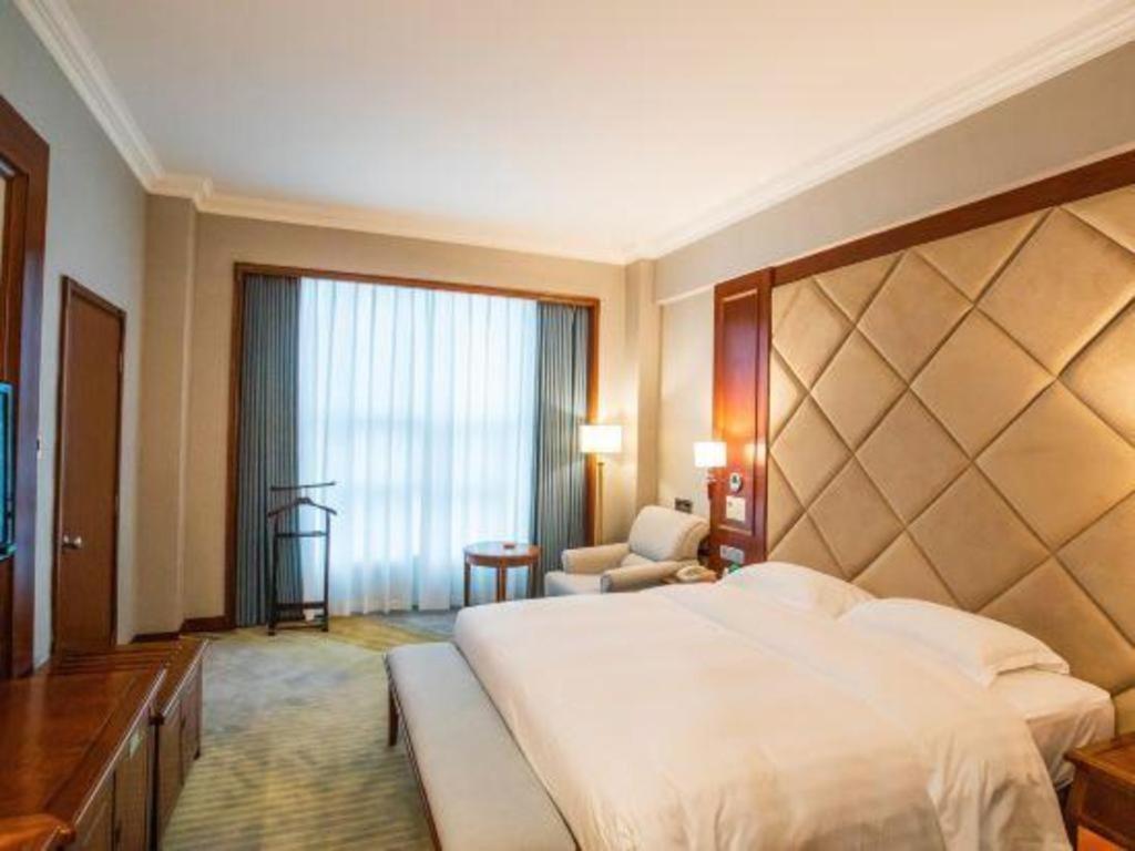 Fenggang Gladden Hotel Tiantangwei Exteriér fotografie