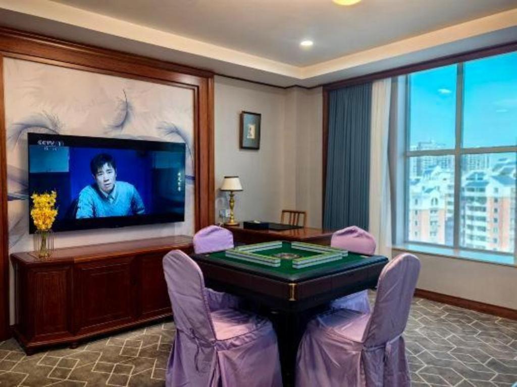 Fenggang Gladden Hotel Tiantangwei Exteriér fotografie