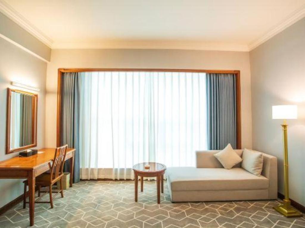 Fenggang Gladden Hotel Tiantangwei Exteriér fotografie
