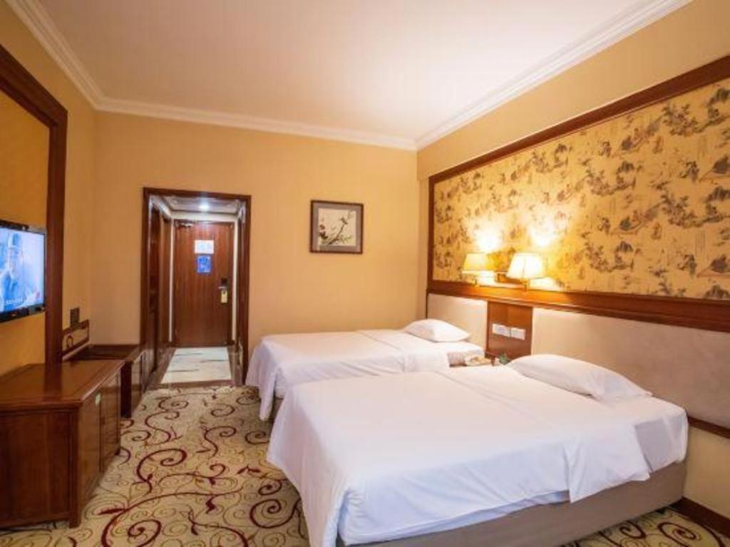Fenggang Gladden Hotel Tiantangwei Exteriér fotografie