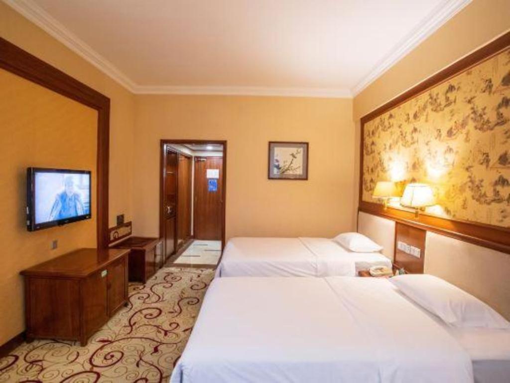 Fenggang Gladden Hotel Tiantangwei Exteriér fotografie